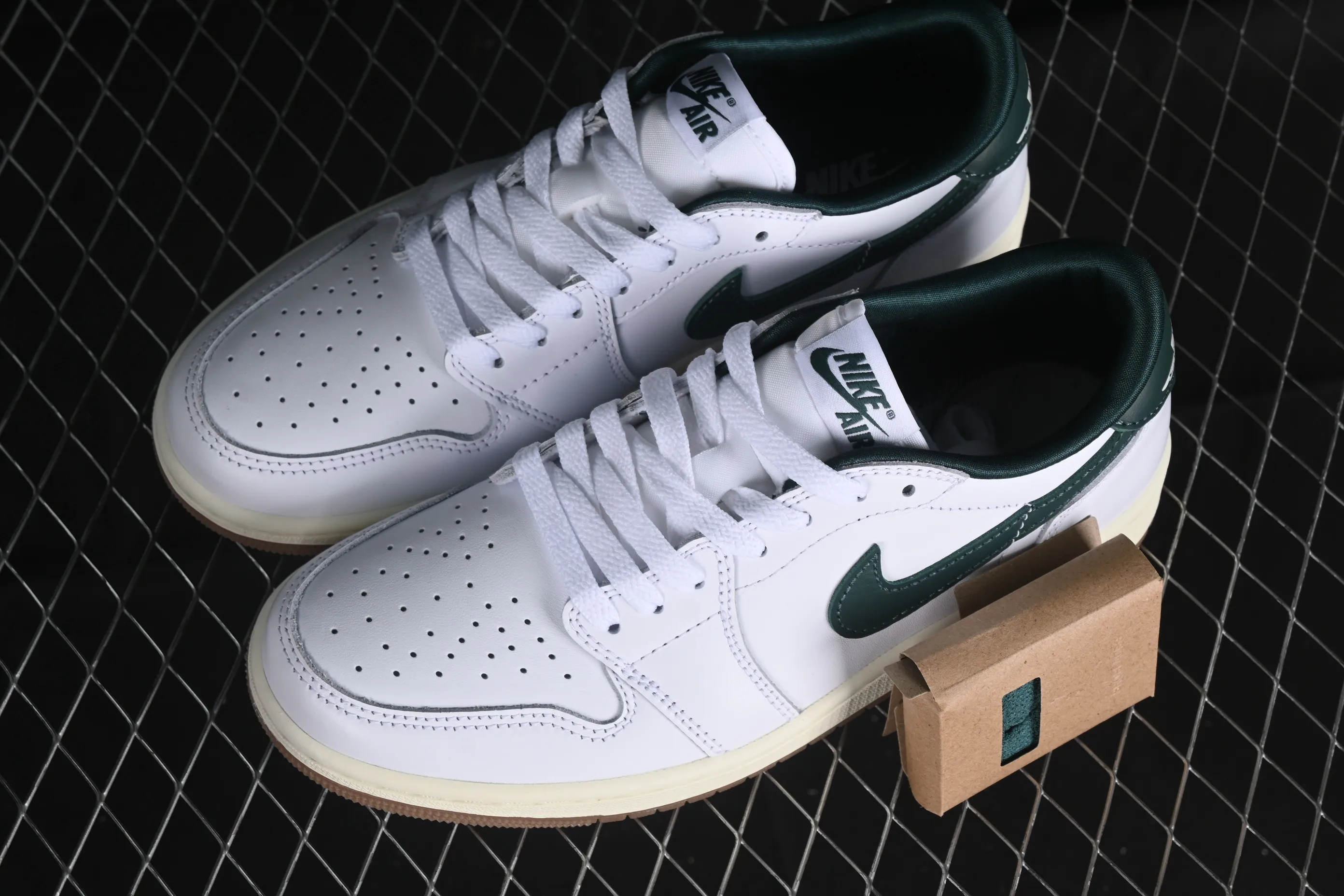 All categories Air Jordan Jordan series basketball shoes Air Jordan 1 Low G version pure original Air Jordan 1 Low OG "Oxidized Green" AJ1 Joe 1 oxidized green low-top cultural basketball shoes CZ0775-133